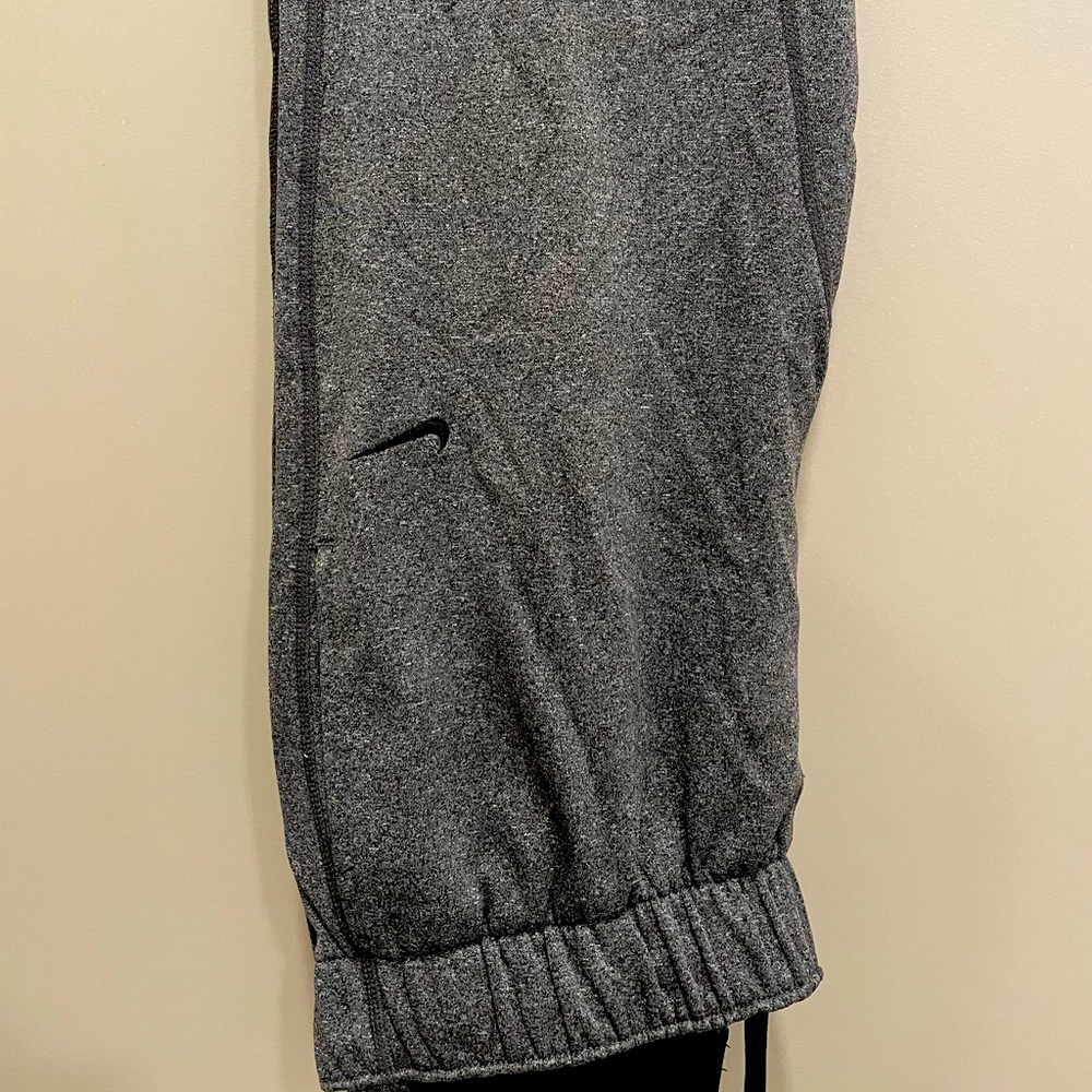 Nike women grey banded sweatpants